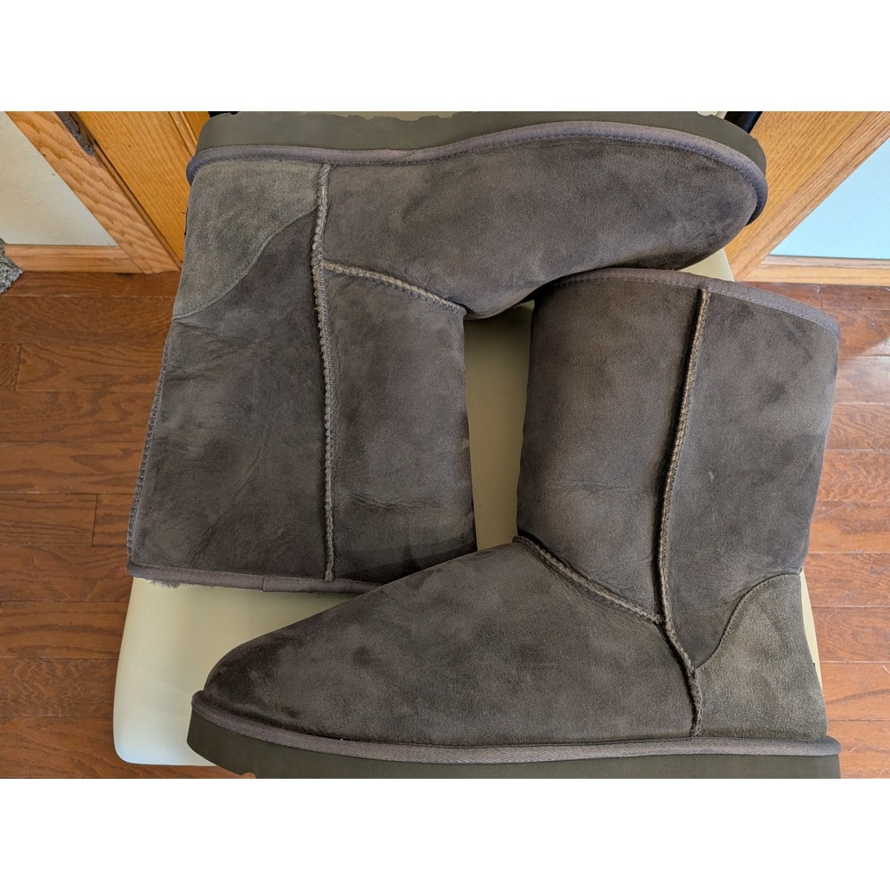 UGG Australia Classic Short Grey Sheepskin Boots 5800 Mens Size 18